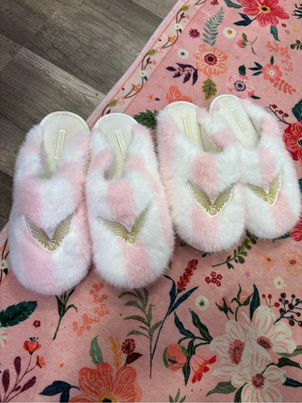 Victoria's Secret Pink & White Faux Fur Slide Slippers with Gold Wing Patch